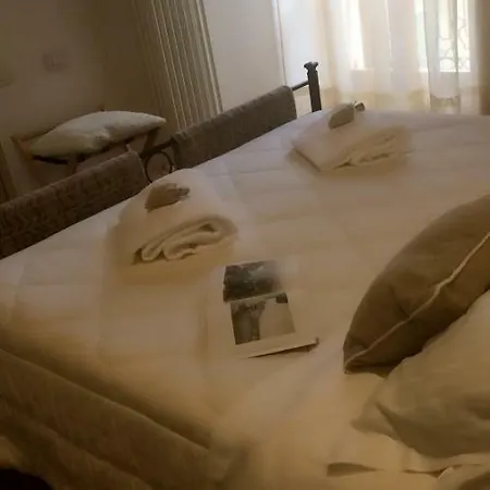 Deneb19 Luminoso Con Balcone Vista Citta Verona