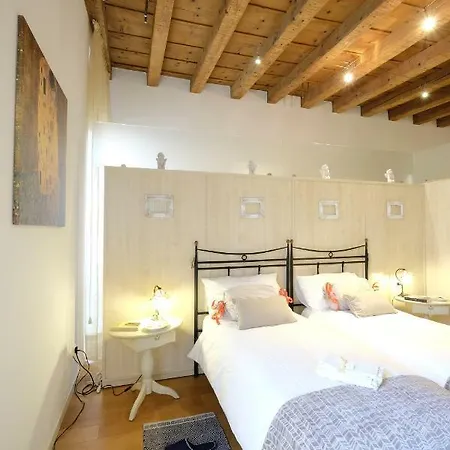 Deneb19 Luminoso Con Balcone Vista Citta Διαμέρισμα *