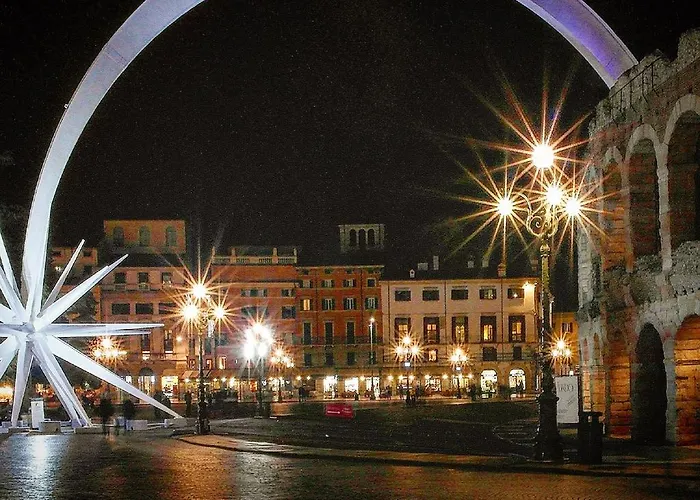 Deneb19 Luminoso Con Balcone Vista Citta 아파트